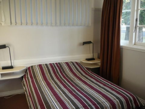 Blackheath Holiday Cabins - Accommodation QLD 2