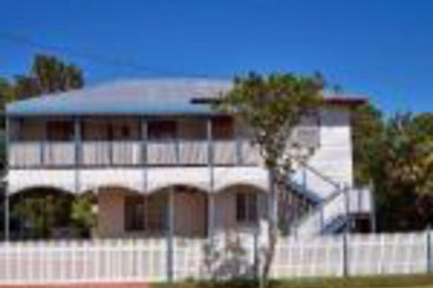 Johnstones On Oxley Bed & Breakfast - Accommodation QLD 0