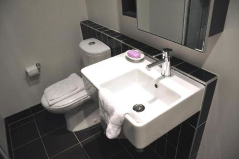 Astra Collins St. Docklands - Accommodation QLD 3