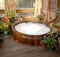 Arcadia Cottages - Accommodation QLD
