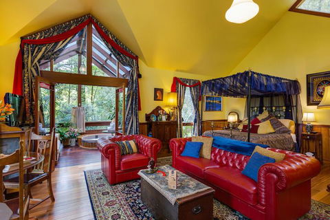 Arcadia Cottages - Accommodation QLD 2