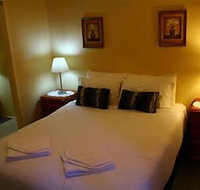 Curtis Cottage - Accommodation QLD