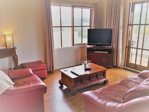 Balingup Highview Chalets - Accommodation QLD 6