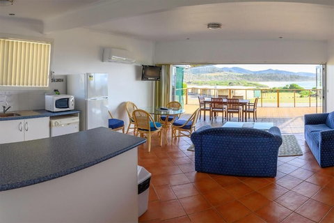 White Sands Estate - Accommodation QLD 4