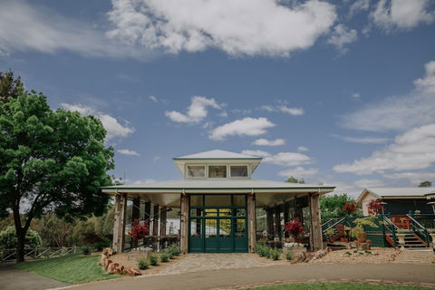 Flowerdale Estate - Accommodation QLD 4