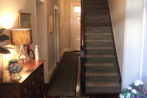 Arundel's Boutique Accommodation - Accommodation QLD 3