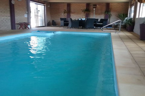 Cameo Inn Motel - Accommodation QLD 4