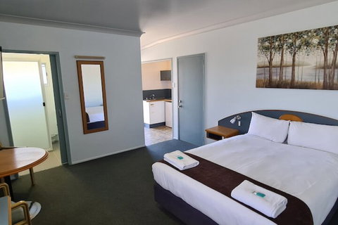 Oscar Motel - Accommodation QLD 6