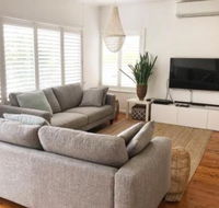The Seaside Beachhouse Mollymook - Accommodation QLD