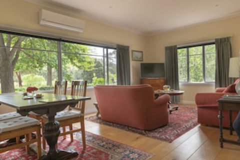 Glenlowren - Accommodation QLD 0