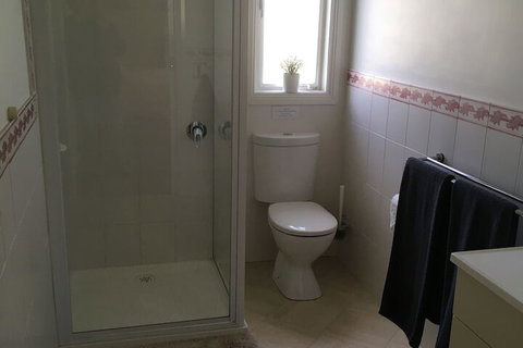 Glenlowren - Accommodation QLD 2
