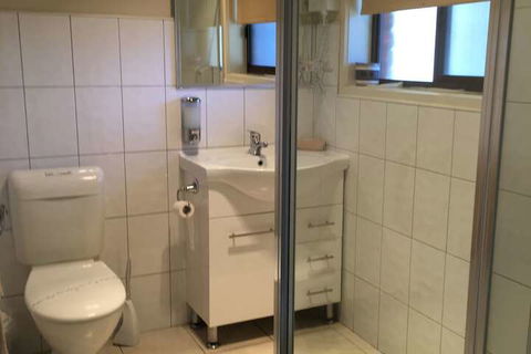 Melton Motor Inn & Apartments - Accommodation QLD 1