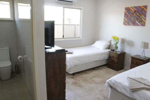 Wunan House - Accommodation QLD 3