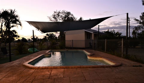 Ironbark Inn - Accommodation QLD 1