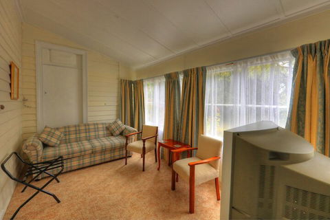 Acacia Bed & Breakfast - Accommodation QLD 7