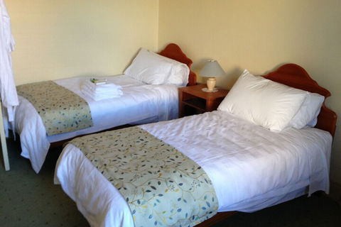 Acacia Bed & Breakfast - Accommodation QLD 1