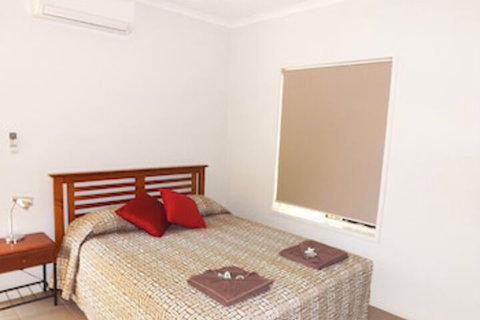 Derby Lodge Self Contained Apartments - Accommodation QLD 5