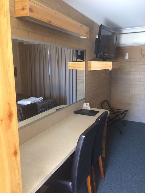 Alexander Motor Inn Moree - Accommodation QLD 0