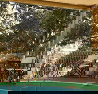 Desert View Apartments - Accommodation QLD