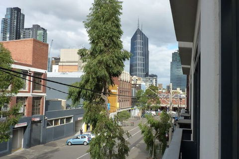 Australian Home Away At Market Square Melbourne - Accommodation QLD 1