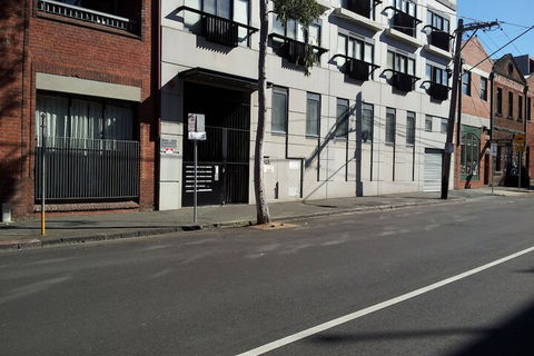 Australian Home Away At Market Square Melbourne - Accommodation QLD 3