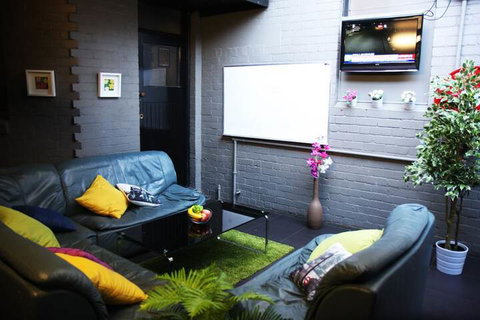 OziHouse Collingwood - Hostel - Accommodation QLD 7