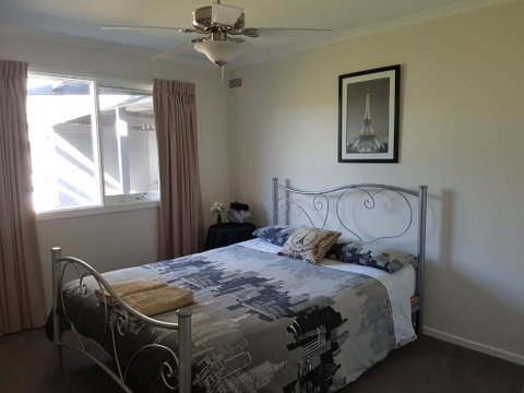 Kings Cottage - Accommodation QLD 5