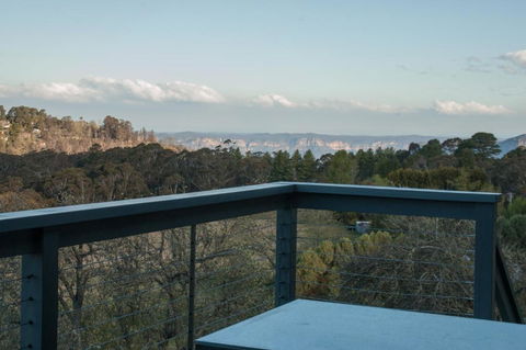Ironstone Views - Accommodation QLD 7