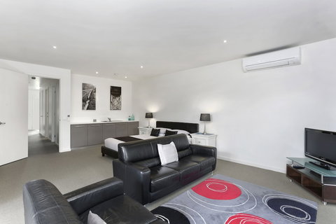 Anchors Beach House - Accommodation QLD 2