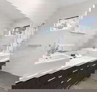 Anchors Beach House - Accommodation QLD