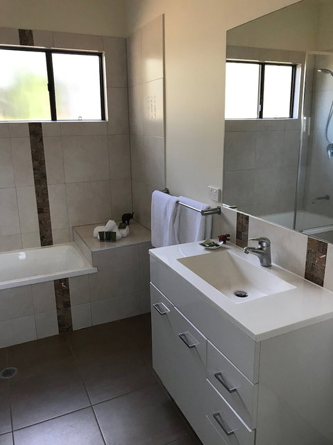 The African Village - Accommodation QLD 2