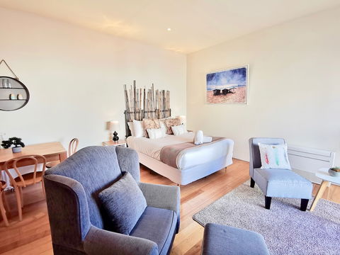 Phoenix Apartments - Accommodation QLD 0