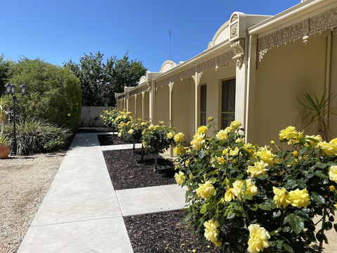 Acacia Terraces - Accommodation QLD 1