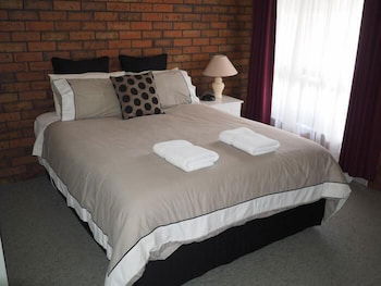 Jacaranda Motel & Holiday Units - Accommodation QLD 6