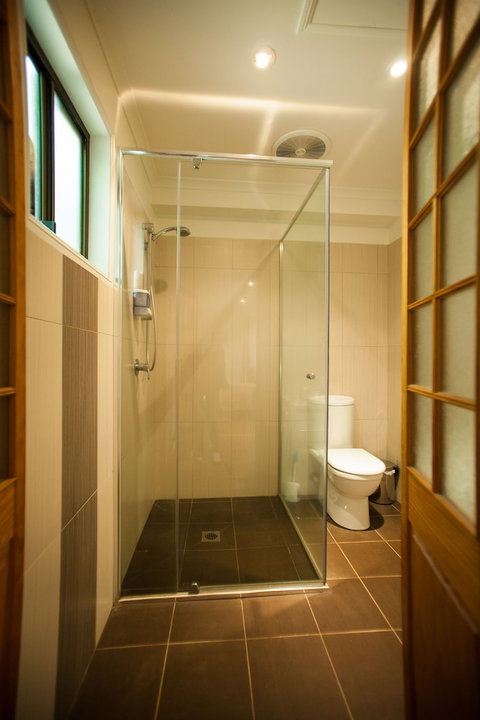 Witches Falls Cottages - Accommodation QLD 5