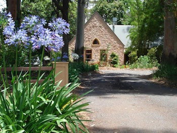 Witches Falls Cottages - Accommodation QLD 0
