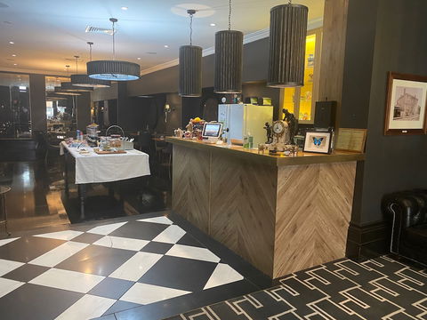 Macquarie Manor - Accommodation QLD 2