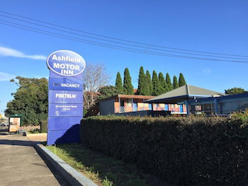 Ashfield Motor Inn - Accommodation QLD 4