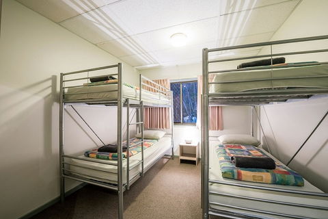 Falls Creek Country Club - Accommodation QLD 5