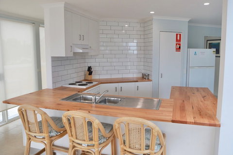 Ultimate Holiday Apartments - Accommodation QLD 1