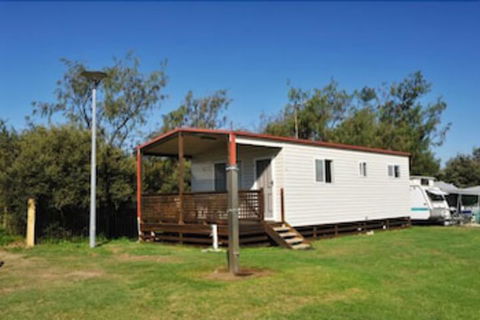 NRMA Stockton Beach Holiday Park - Accommodation QLD 3