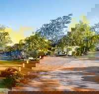 AAOK Lakes Resort  Caravan Park - Accommodation QLD