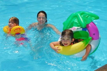 Anchor Belle Holiday Park - Accommodation QLD 1