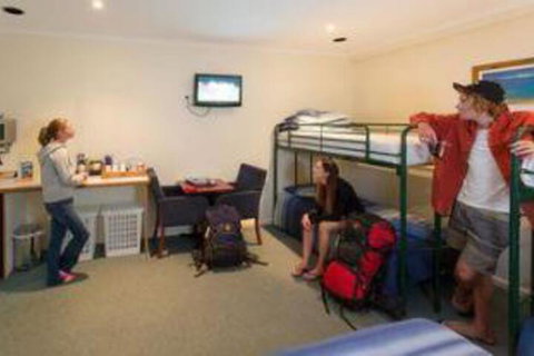 Adventure Backpackers Port Lincoln - Accommodation QLD 0