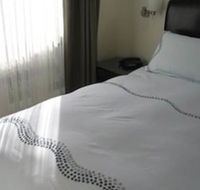 The Charles Robbins - Accommodation QLD