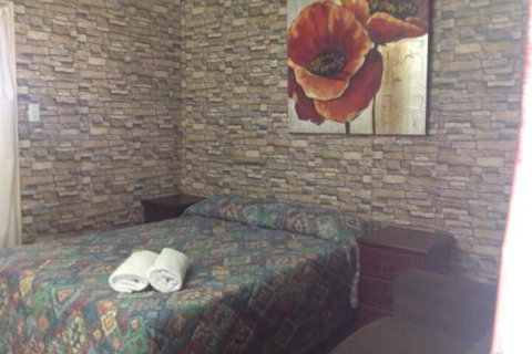 Ayr Max Motel - Accommodation QLD 6