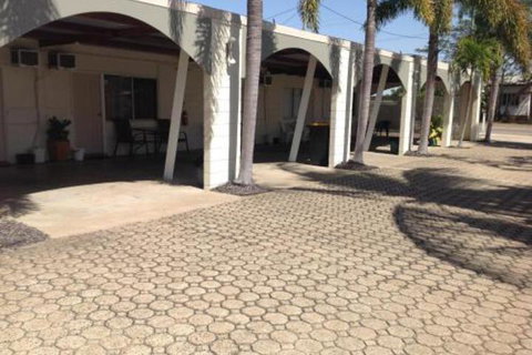 Ayr Max Motel - Accommodation QLD 2