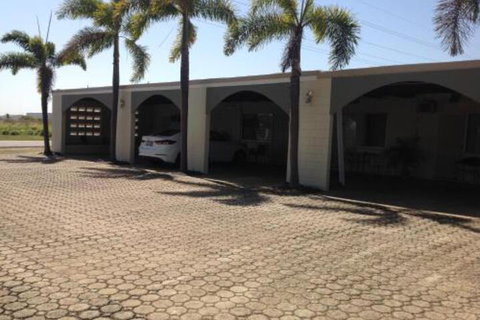 Ayr Max Motel - Accommodation QLD 7