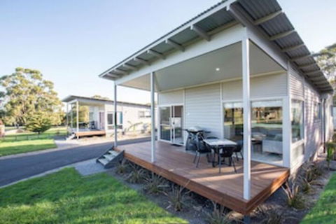Blue Lake Holiday Park - Accommodation QLD 0