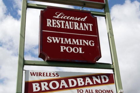 Midtown Motor Inn - Accommodation QLD 3